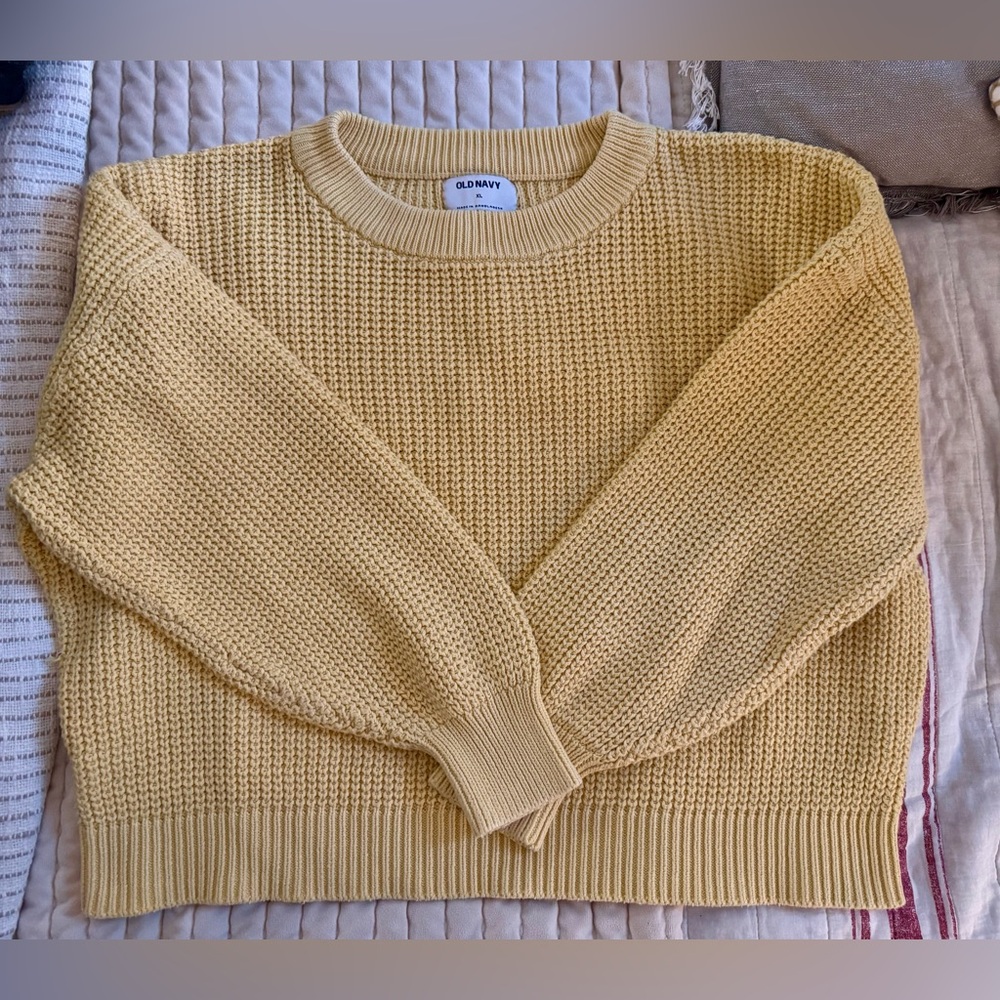 Old Navy Cable Knit Sweater Sz. XL Yellow